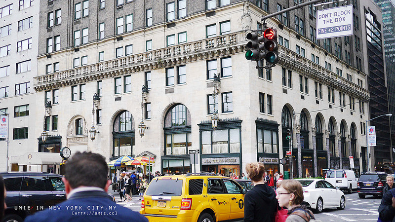 2014 the plaza hotel/Apple Store,NYC